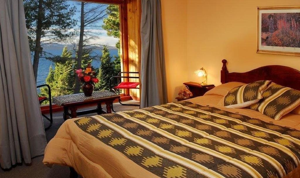 Hotel Lejano Nahuel San Carlos de Bariloche Zimmer foto