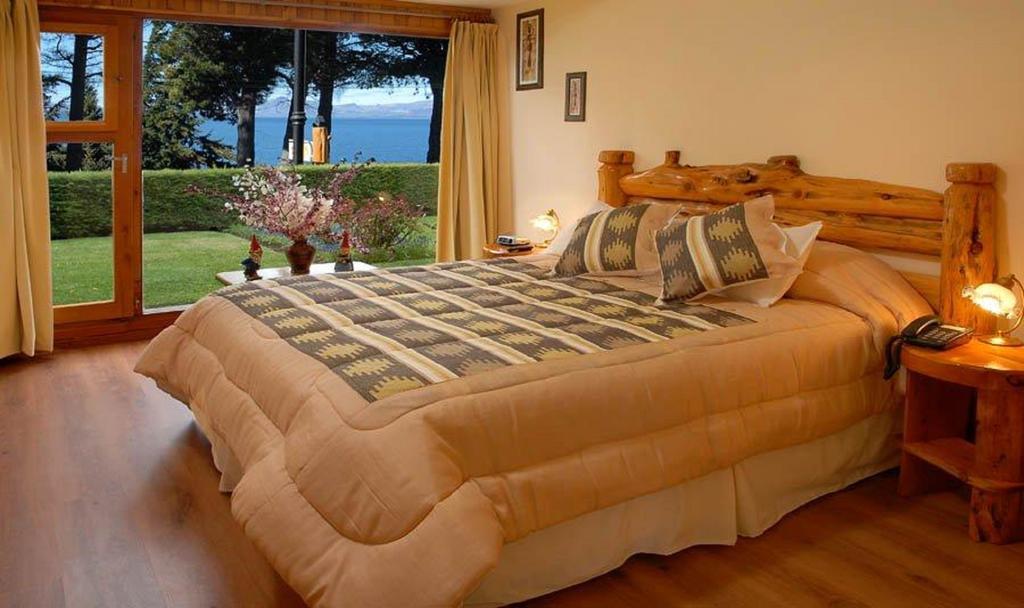 Hotel Lejano Nahuel San Carlos de Bariloche Zimmer foto